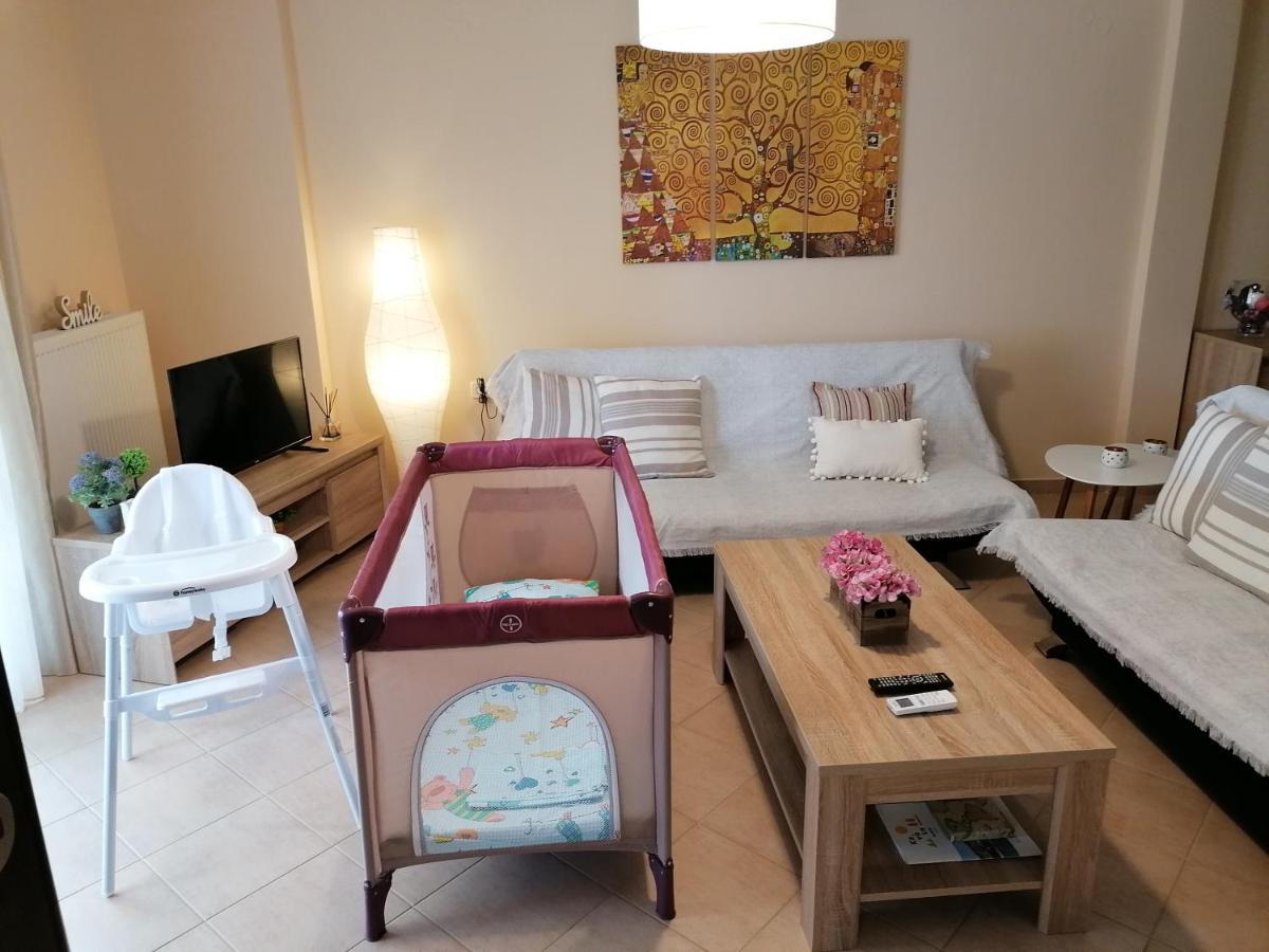 Bella Casa Apartment เนอาเปรามอส ภายนอก รูปภาพ