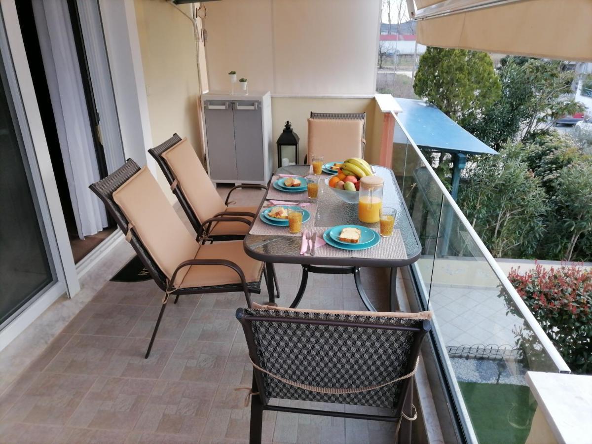 Bella Casa Apartment เนอาเปรามอส ภายนอก รูปภาพ