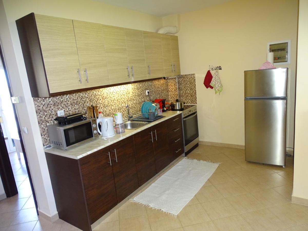 Bella Casa Apartment เนอาเปรามอส ภายนอก รูปภาพ